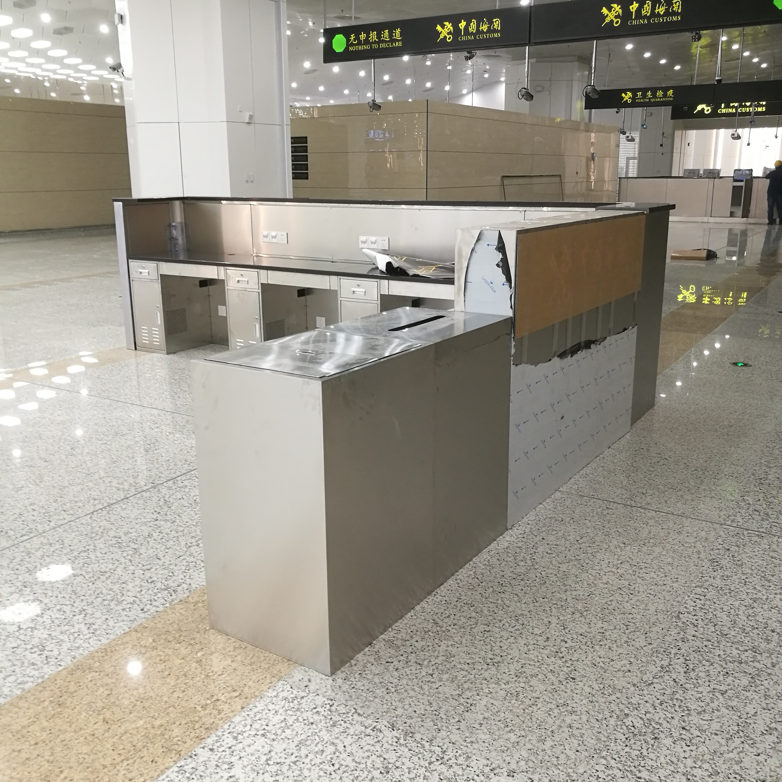 橫琴海關:不銹鋼工作臺 橫琴海關:不銹鋼工作臺