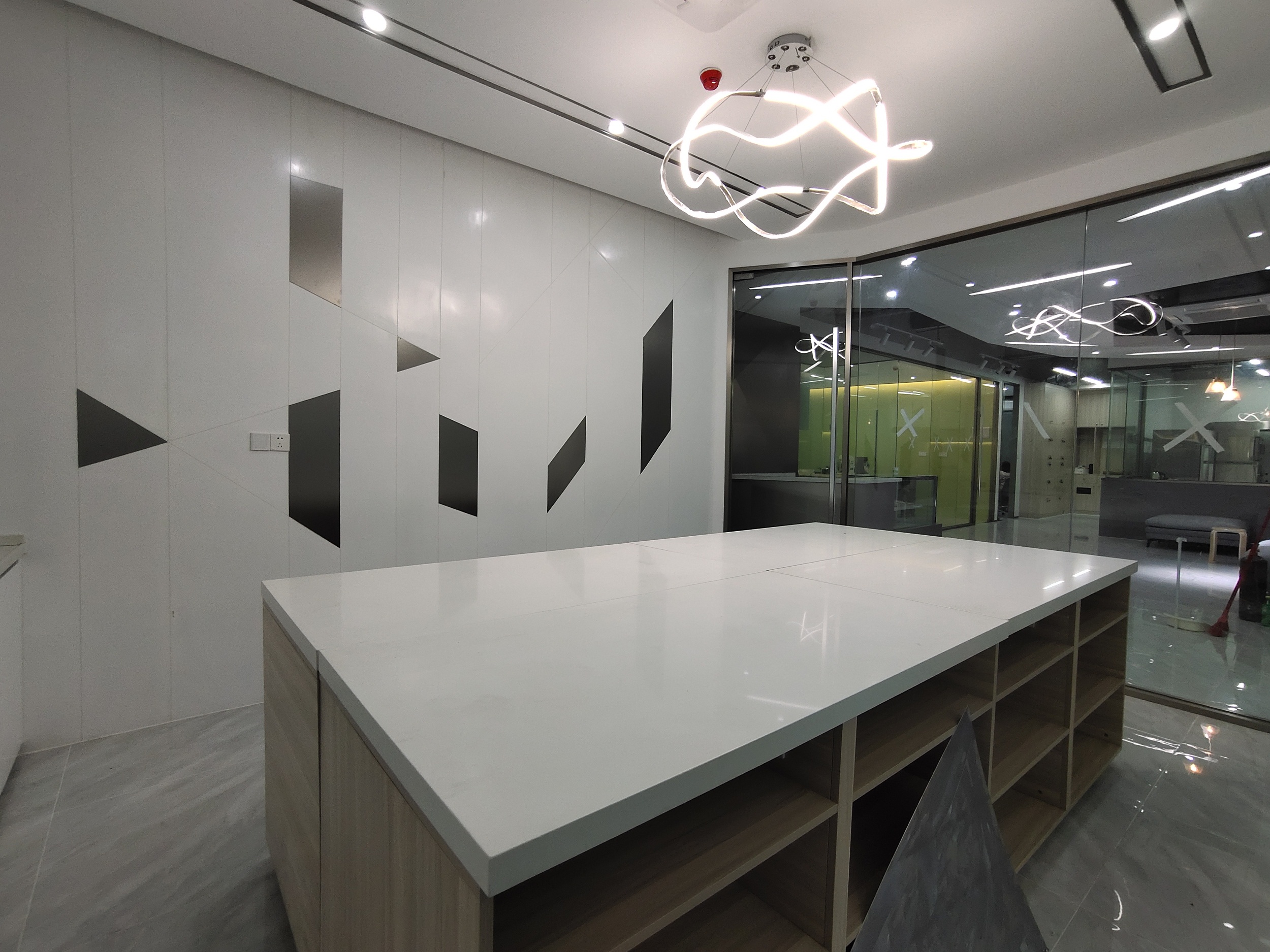 廣州番禺烘培店:不銹鋼裝飾 廣州番禺烘培店:不銹鋼裝飾