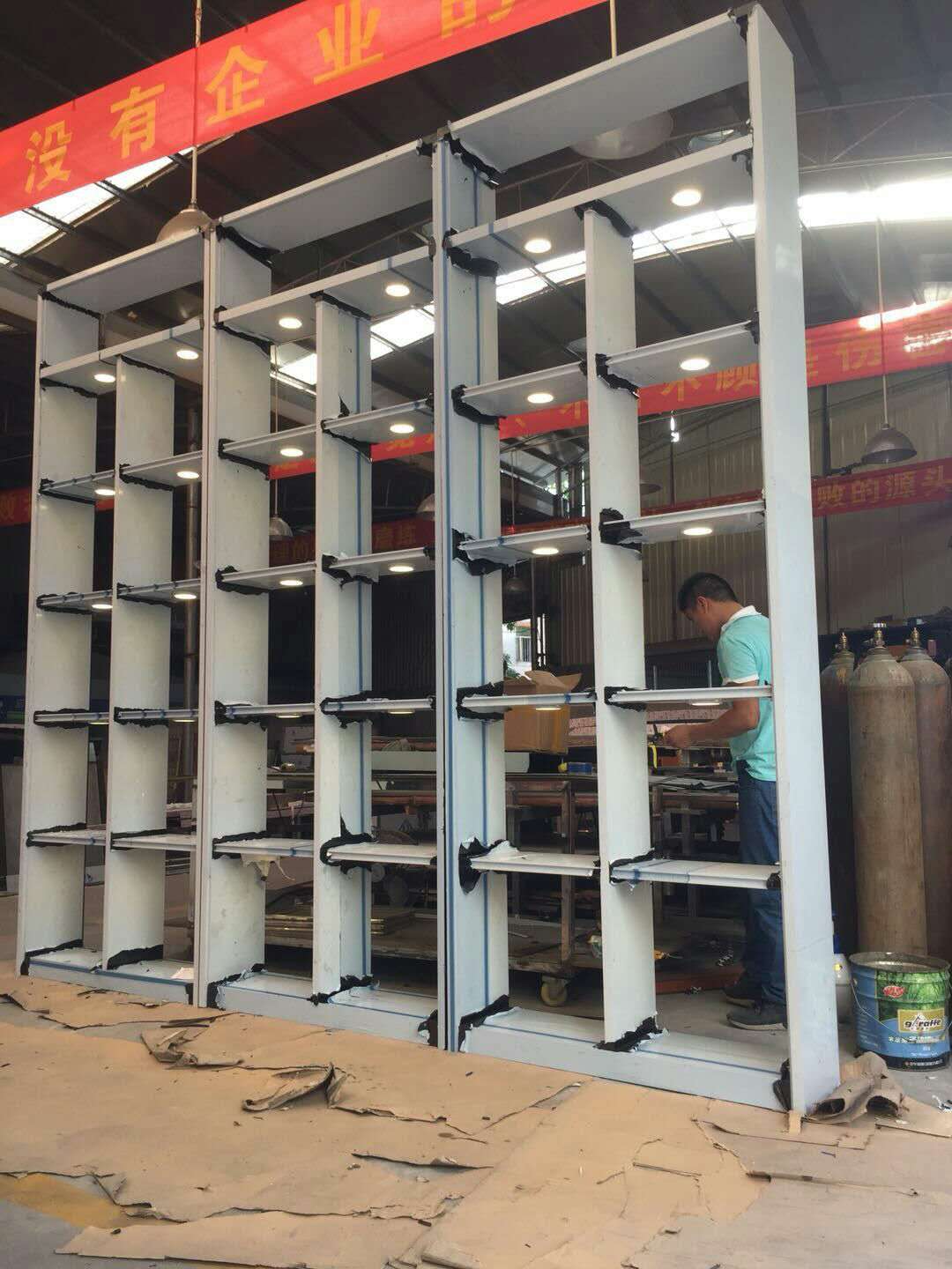 廣州周總:不銹鋼酒柜 廣州周總:不銹鋼酒柜