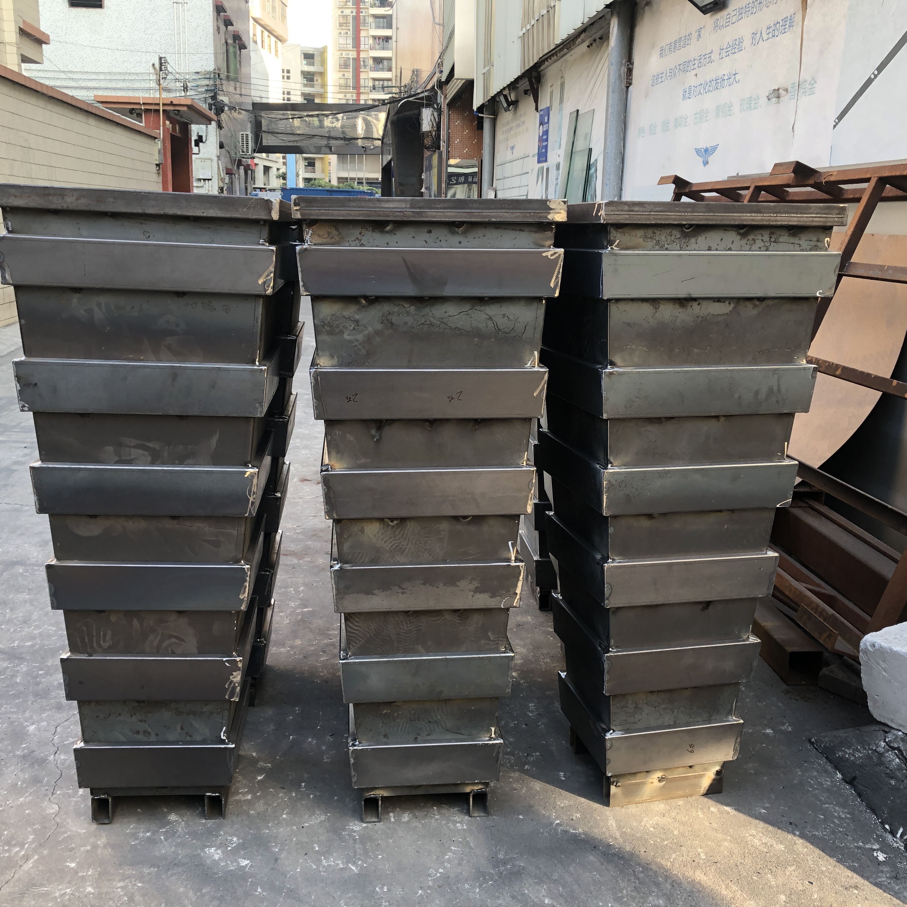 河岸花盆護欄 河岸花盆護欄